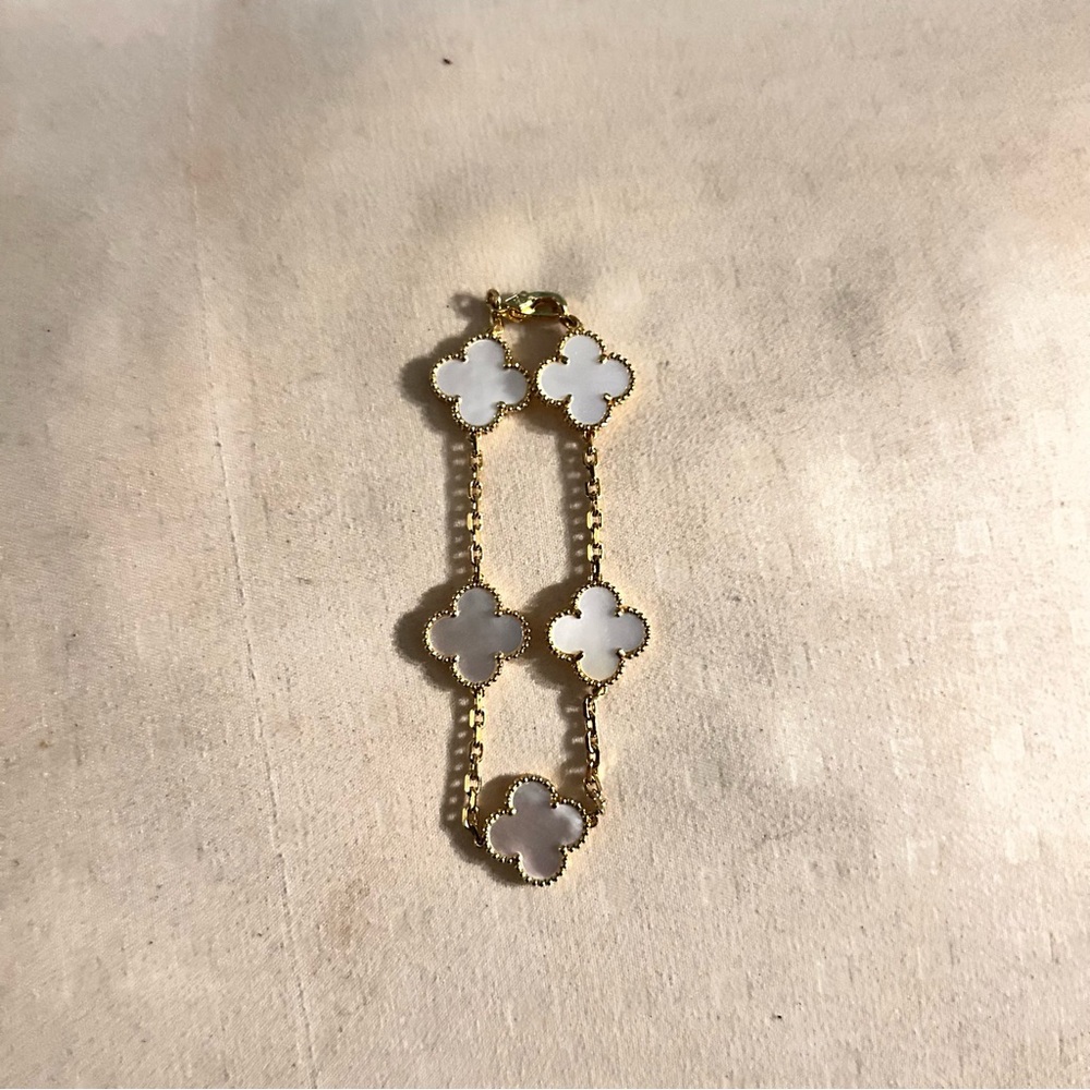 Van Cleef Braclets - image 2